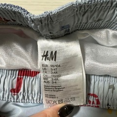 5月31日まで‼︎ おまけ付♡ H&M 水着　110サイズ　トランクス　3〜4才の画像