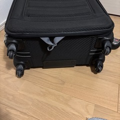 キャリーケース　スーツケースの画像