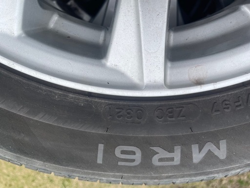 日産キューブに着用していた夏タイヤ４本セット