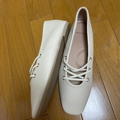 【新品未使用】menue レースアップ パンプス23.0cmの画像