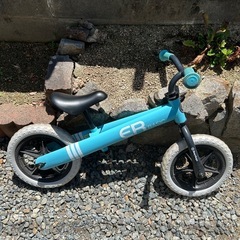 足蹴りバイク ENJOY RIDE basic（ブルー）ストライダーの画像
