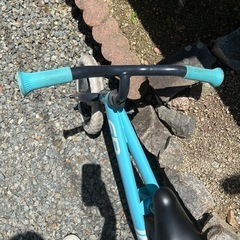 足蹴りバイク ENJOY RIDE basic（ブルー）ストライダーの画像