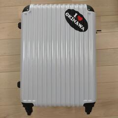 キャリーケース　スーツケース　旅行