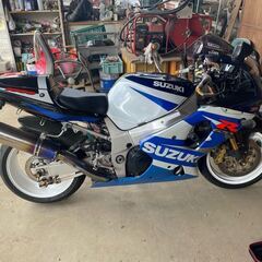 GSX-R1000 K1 2001年　ローダウン車　カナダフルパ...