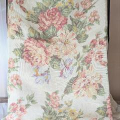 綿麻素材の花柄生地