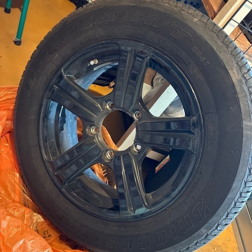 夏タイヤ4本　ジムニーJB23に装着