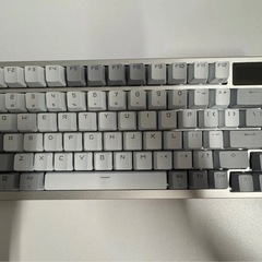 ROG AZOTH ゲーミングキーボード ホワイトの画像
