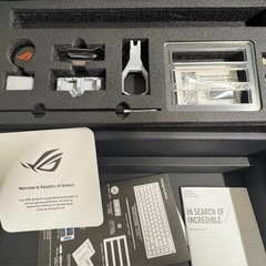 ROG AZOTH ゲーミングキーボード ホワイトの画像