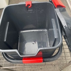 イノマタ化学　かしこいバケツ　17l 洗車バケツ　ロック可能な蓋付き　踏台にもの画像