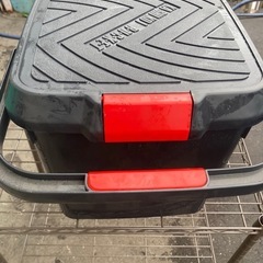 イノマタ化学　かしこいバケツ　17l 洗車バケツ　ロック可能な蓋付き　踏台にもの画像