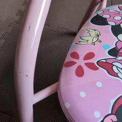 子供用　椅子の画像