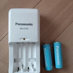 超美品 Panasonic eneloop エネループ BQ-CC24 充電器 本体と 充電池 単3形 2本 セット パナソニックの画像