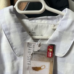 パジャマ上下新品の画像