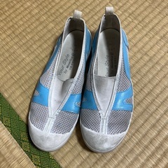  【無料】上履きお譲りします（使用品）