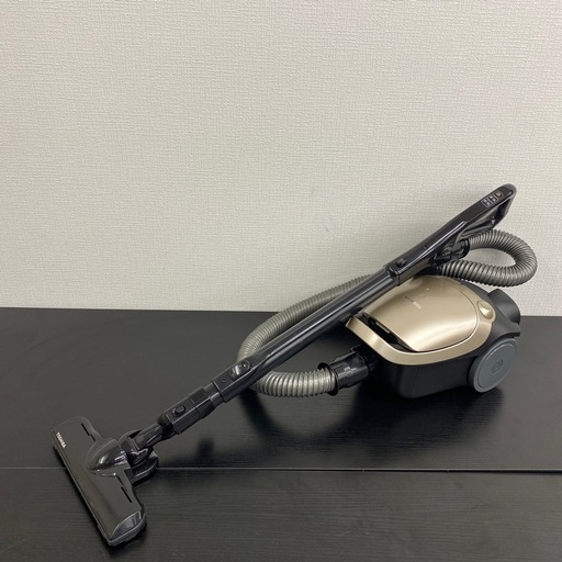 【ご来店限定】＊ 東芝 紙パック式掃除機　2019年製＊0425-2