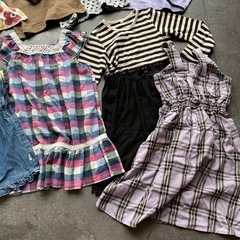 女の子の服いろいろ 130cmの画像