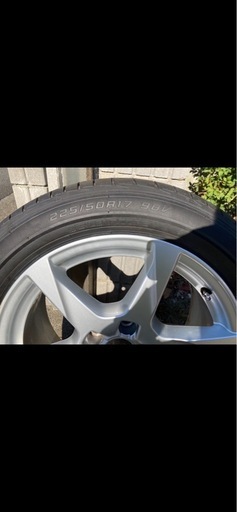 【ほぼ新品】格安タイヤ　ダンロップ DUNLOP 225/50/R17