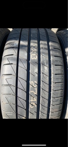 【ほぼ新品】格安タイヤ　ダンロップ DUNLOP 225/50/R17