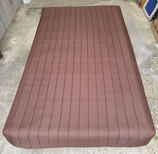 美品】ニトリ脚付きマットレスベッドセミダブル1人暮らしコイル