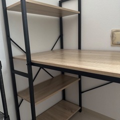 デスク＆チェアの画像