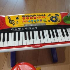 キッズキーボードDX Toyroyal 子供用 鍵盤楽器 37鍵 カラフルの画像