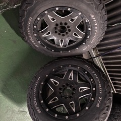 FUEL 17インチ 9J タイヤホイールセットの画像