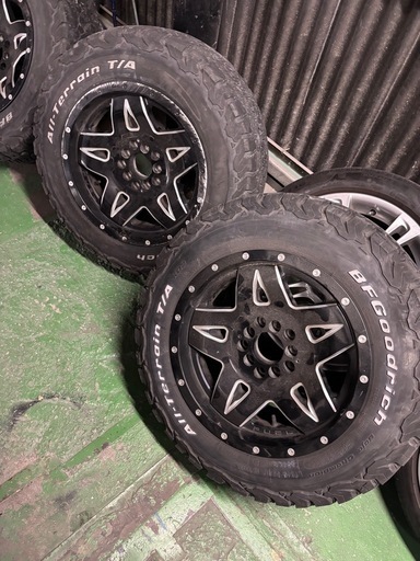 FUEL 17インチ 9J タイヤホイールセット