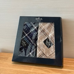 Hallmark Cards  ハンカチ フレーミング中西