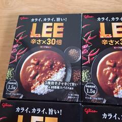 決まりました☆LEE  辛さ30倍 レトルトカレー 4つセットの画像
