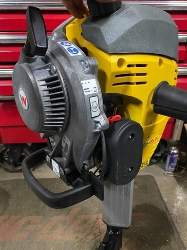 【神奈川発 】ワッカー エンジンブレーカー BH55