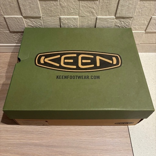 新品 KEEN SUMMIT COUNTY 26cm
