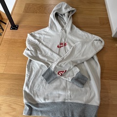 ナイキ　NIKE　パーカー