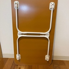 折りたたみローテーブルの画像