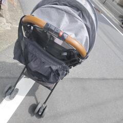 軽量＆コンパクトなベビーカーお譲りします！【Aprica・引き取り限定】
の画像