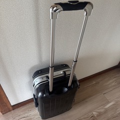 スーツケース　グリフィンランド　機内持ち込みサイズの画像