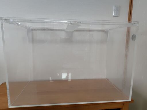 90cm×45cm×60cmアクリル水槽 (べべ) 北斗のその他の中古あげます