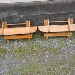 折りたたみテーブルと 折りたたみ 椅子 2つの画像