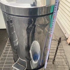 踏んで開ける　ダストボックス　ゴミ箱