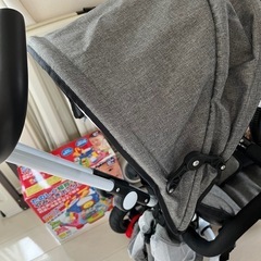 ⭐︎お値下げしました⭐︎手押し棒つき三輪車　の画像