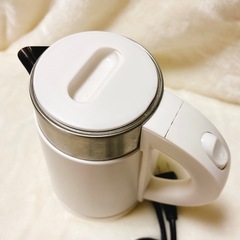 ステンレス電気ケトルの画像