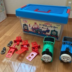 ニューブロック　トーマス　パーシー
