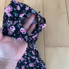 花柄ノースリーブワンピース 3〜4歳頃着用の画像