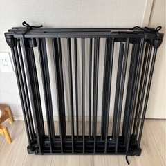 折りたたみ式金属ゲート