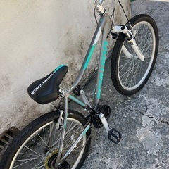 極美品‼️26インチ7段ギアSchwinnマウンテンバイク自転車バイク街乗り通勤車通学車🍉プロフ必読の画像