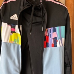 adidasジャージ上下　レディース