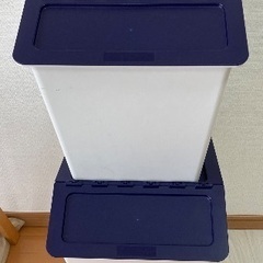 蓋付き縦型収納ボックス2個