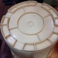 漬け物樽中押さえ付き30リットルの画像