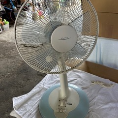 ３０センチリビング扇風機DLM-30A