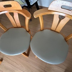 伸長式ダイニングテーブルの画像