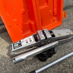 オイルパンダジャッキの画像